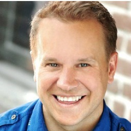 I'm a happy guy who is loyal to everyone. Well, everyone except the evil queen. Heigh Ho! #OUAT #RoleplayOnly {I'm not the real Michael Coleman}