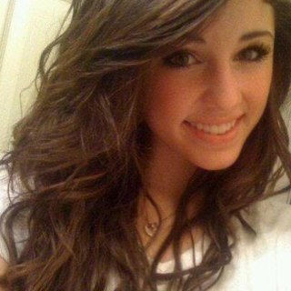 BarbieeBell's profile picture. Yelloo Im Isabelle Call Me Belle. My Sister @BellaBeaar & My Couzin @Juliet_Styles Follow?. Smilee :)