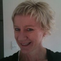 LisaHolmes (@lisaholmes_rw) 's Twitter Profile