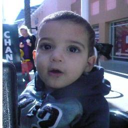 hichamelz's profile picture. 