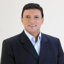 Advogado e Procurador do Banco do Brasil.