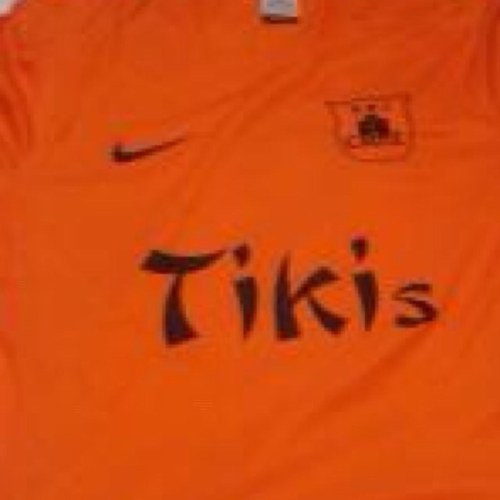 rwj_castle's profile picture. The future is bright the future is orange 

A young ricky had a dream! He dreamed of orange he dreamed of football! He dreamed of castle.
P.s we have a £75 ball