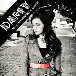 Damy é um tributo à Amy Winehouse, mas, também, possui trabalho de composição própria. @Zalon, great voice!!!!