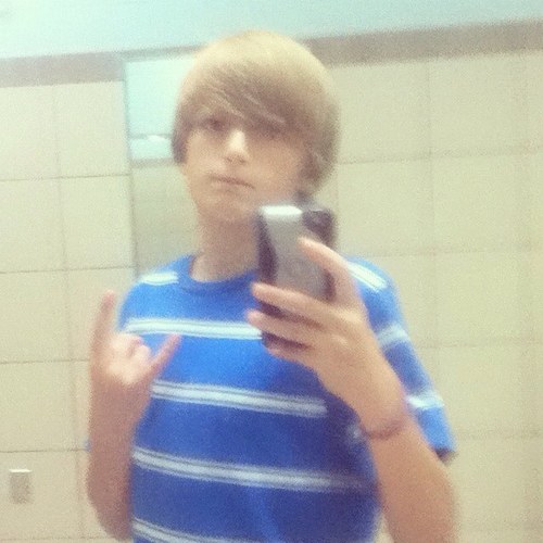 Im skaterguy133 follow me on instagram skaterguy13 and keek skaterguy13 also on kik skaterguy13