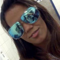 -quando estou do seu lado vai tudo bem,mas quando estamos longe começa saudades!!