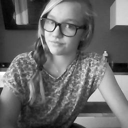 JoanneM_xx's profile picture. 3 CS de Hove,Calvijn, 1HVF,  @Merwedekorfbal, Merwede C2♥♥♥ Hou van me zusje @xKORFBALMEiiSJE