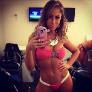 FC Dedicado a linda panicat @Ccarolnarizinho ♥ Amamos você, você é nossa DEUSA ♥ -Seguido e Oficializado no dia 07/08/12 pela própria s2