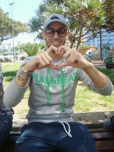 Club de fans de jadel de extremadura! I love jadel !:D #pairoAtope! #JadelN1 ! Jadel el mejooooor :D.  Me encanta la musica y por siempre FCB! 3 :D