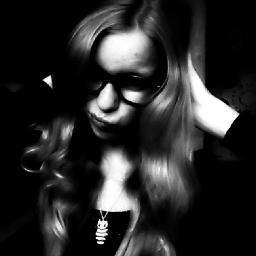 Papa , Mama & Familie boven alles ♥ 'Sunshine & Hunny ♥ ' OkeeOkee, Luff Joe ♥ ;$$. 'Maatje ; @xTROLLOL ♥ ' Stacey is lieff ♥