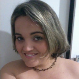 Pedagoga,comunicativa,muitooo Feliz,catolica,curiosa,apaixonada pela vida,sou eu...