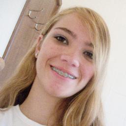 Eu sou boba, nem sempre penso tudo o que falo , mais falo tudo o que penso, Libriana , Flamenguista , Teimosa , Desconfiada , Determinada , Antipática!!!