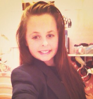 Follow me and i'll follow back xxx