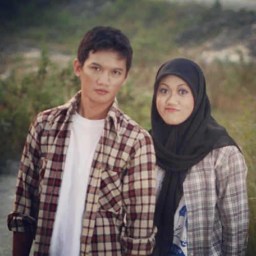 Follow my work @SelamatPagiStd and my alter passion @VanGrissee