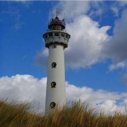 Alle webcams en weerstation in Egmond aan Zee. Webcam op Strandafgang De Werf, Pompplein, Strandpaviljoens Bad Egmond, Zilvermeeuw, Nautilus en Hotel Golfzang.