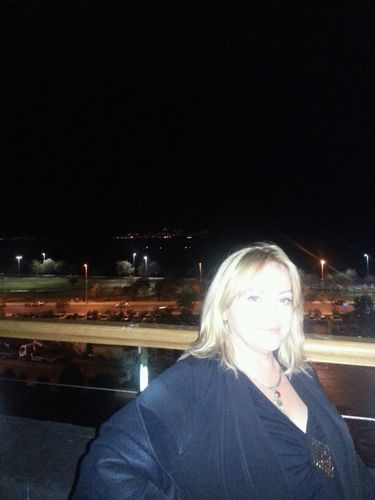 zbinnurozk's profile picture. 