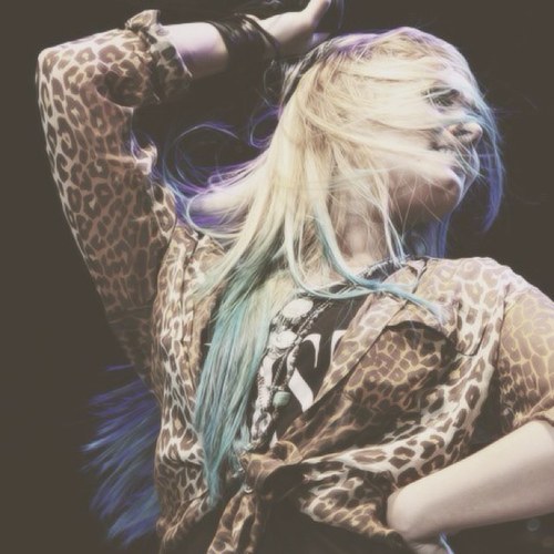 faknhoe's profile picture. good gurls don't exist.