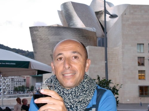¡Estoy arto! dejennos disfrutar en silencio.