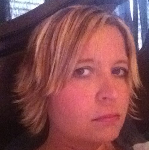 ditzyme76's profile picture. 