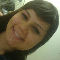 Quem me vê , me vê sorrindo e vai ser sempre assim ! ;)