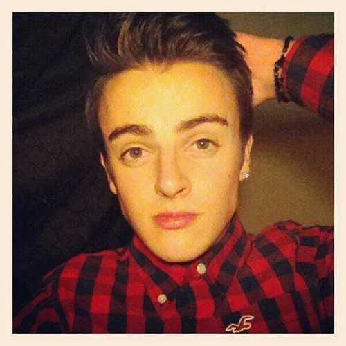 Fans_AdamC's profile picture. whats up babes?I'm @AdamCourtney123 's 1st official fan page... i use to own FansAdam .... follow me if you love this Irish Lad;)i also came up w/ #Adamnators:)