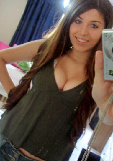 Whazaa's profile picture. I love men with perfect ABS! xD