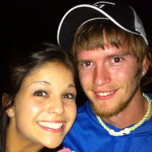 21 robertson county, love playing sports and drinking beer! #BBN #REDS #LakerNation #TeamIPhone #TeamSingle
