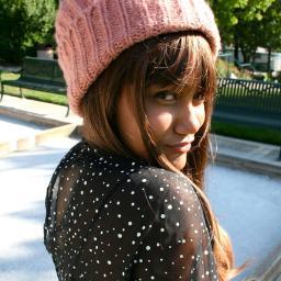 Am Funny, sweet, loving and kindest gal in the Hood Boy i know u aint trippin' :) Hala yur Gal doe!!:)