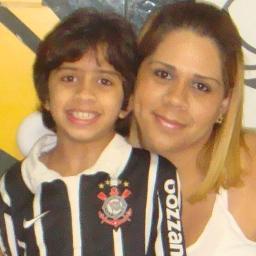 Independente do que me disserem, responderei sempre com um sorriso. Porque ser inconveniente é comum, mas ser superior é uma raridade ..!