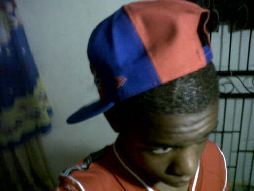 I am hamesome cute and playfull and funny boi