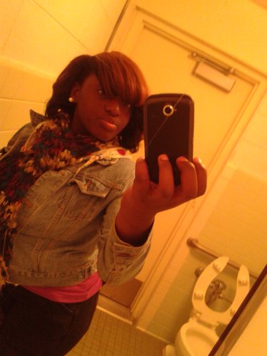 |16||#Team ME;)||#Team Bisexual|#TeamThick||#TeamBeautiful||#TeamKnockout||#TeamSingle| If U Lookin @ dis Hit Dat Follow Button! #Instagram @Tootthick4u