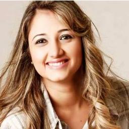 esposa, advogada e cantora