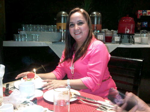 Mama de dos hermosas niñas!!!