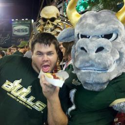 TheFakeGebow's profile picture. UF alum, Strip-Poker Shark, SoCo Slayer, & Someone who is only $999,994,000 away from his first $billion dollars.