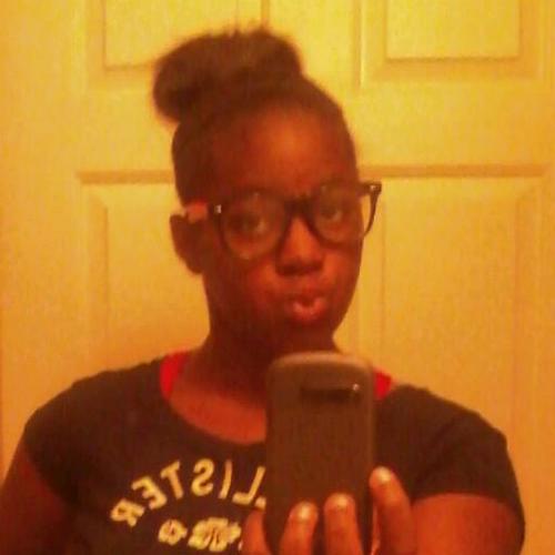 I have a Half - @GetYourOwn_ |I Have a BestFriend - @iTweet_ThatsIt|Im an Original , You will never find a copy! #FollowMe #TeamFollowBack ™