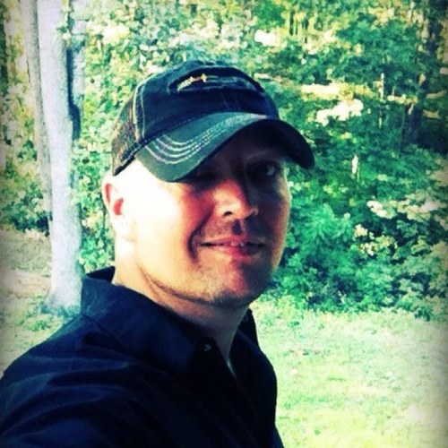 Owner of Southern Ohio Outfitters and Co Host of Sudden Impact Outfoors, this guy lives to hunt!