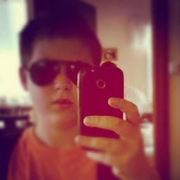 Hello, my name is Ben, I'm a tennis player at an average level,
I am beautiful and smart little,
But I have spelling mistakes