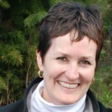 Corporate Storyteller, Communications Strategist, Mom of 3, High School Water Polo Junkie