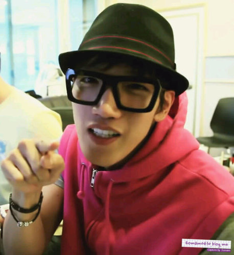 อันยอง~ ชื่อ อิ๋ว น้ะจ้ะ รัก2PM รักผช.บ่ายสองมากๆ เข้าเส้นเลยล่ะ คลั่งเลยก้อว่าได้ แต่ชอบจุนซูที่สุดค่ะ ปู่แดกูจงเจริญ !!!55555 @Jun2daKAY
