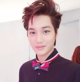 We are one ! ผมคิมจงอิน นักเต้นของexo-kคับ บอทใหม่ผมอยากคุยกับทุกคนนะคับลอลฟอลมาแล้วผมจะดูแลคุณอย่างดี #poizinfam