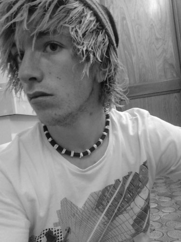 Im Matt, im 18 ;) I do surf photoshoots im also sponcored dirt bike rider for BRAAP! TGOD Taylor gang over everything, pittsburgh, #BDCMG #BigDawgLife waddup