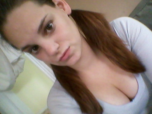 Im 21 years old, I have a beatiful daughter & a wonderful boyfriend!