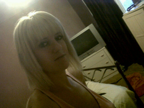 ClairebearLg's profile picture. i am me!!!!!