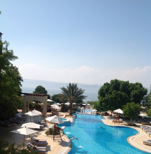 uasia7's profile picture. The harsh world bridge - 험한세상에 다리되어 ㅡ ㅡ ㅡ