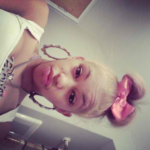 BadLilChoppa_'s profile picture. All I Can Do Is #StayStrong God Is All I Have  #WhiteRemy #BlowinKush #Rebel good girl gone bad ;-)