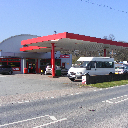 Welshpool based garage doing car, van and bus hire as well as vehicle servicing, repairs and MOT'S.