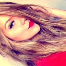 leonina, atriz formada, modelo fotográfica nas horas vagas, repórter e blogueira do tipoassim.tv e produtora de elenco da http://t.co/eCv4FbvnJP