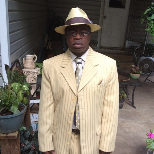 Disabled vet.       Die   hard Cowboy fan. Retired relocation technition.