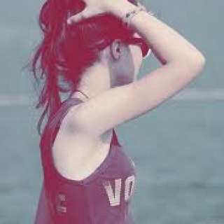 Follow me, I follow back. I RT tweets, & I reply. Quotes, advices, or just someone to talk to. I can do that. #JustClickFollow (: