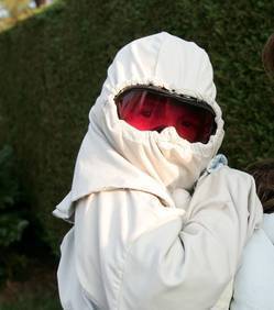 Contre la maladie des enfants de la lune (xeroderma pigmentosum).Pour mieux connaître la maladie : http://t.co/g144GY55