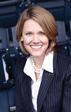 Wife, mother of two, leader in the financial services industry. Loves the arts, travel and making connections between people.